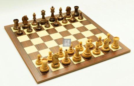 Chess Set: Masaya