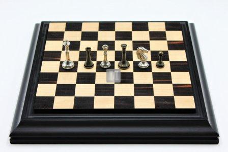 Chessboard in wenge and maple