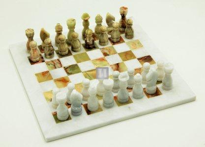 Green Onyx and white marble chess set 30 x 30 cm
