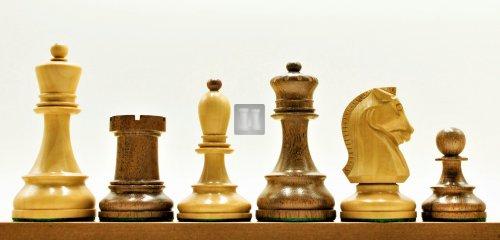 Wood chess set "Dubrovnik" Boxwood - Acaciawood - king mm 95