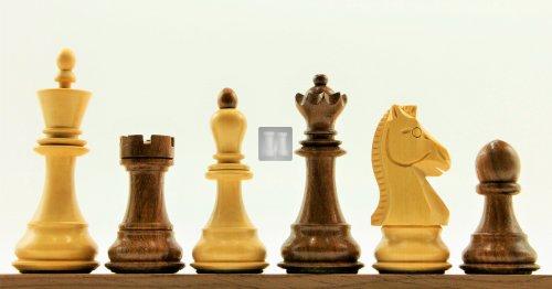 Wood chess set "Dubrovnik" - king mm 90